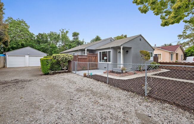 26-28 Arrowhead Ln.