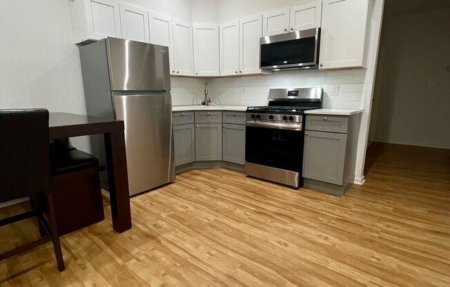 Newly Renovated 2-Bedroom Apartment in Hunting Park! PHA ACCEPTED!