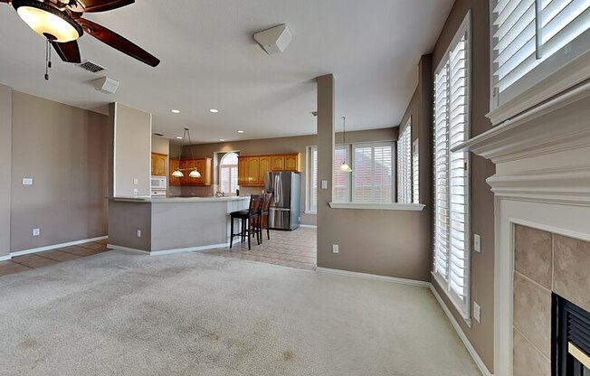 3910 COMPTON DR