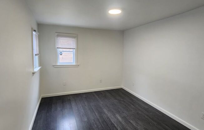 3 beds, 1 bath, $1,400