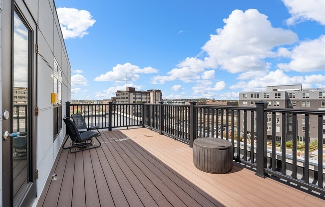 2 beds, 2 baths, 916 sqft, $3,900, Unit P3
