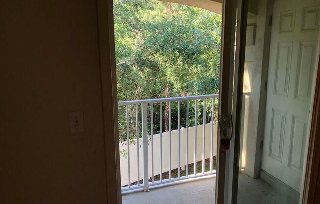 2 beds, 2 baths, $1,595