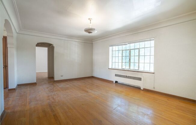 1 bed, 1 bath, 950 sqft, $1,595, Unit 09