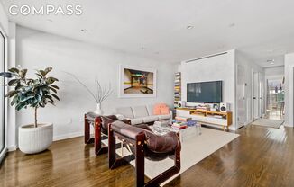 48 BOX ST