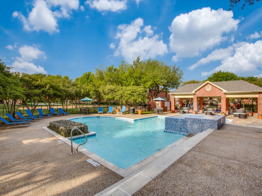 Old Shepard Place Apartments in Plano, TX