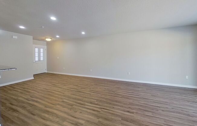 1 bed, 1 bath, 1,021 sqft, $1,465, Unit 77