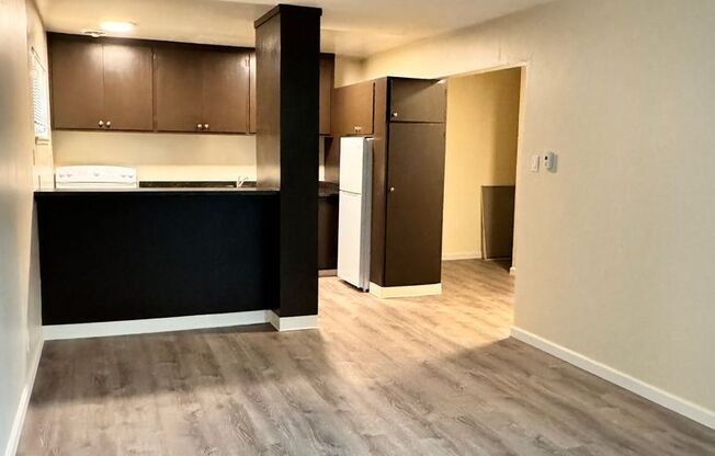 1 bed, 1 bath, 454 sqft, $2,395, Unit 8