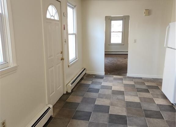 81 NORWICH AVE