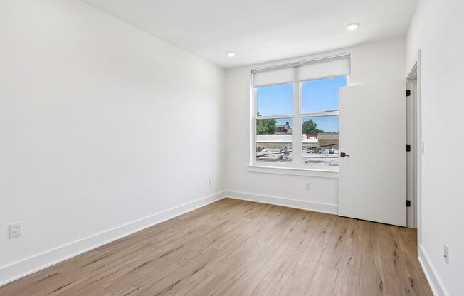 2 beds, 2 baths, 1,000 sqft, $1,950, Unit 303