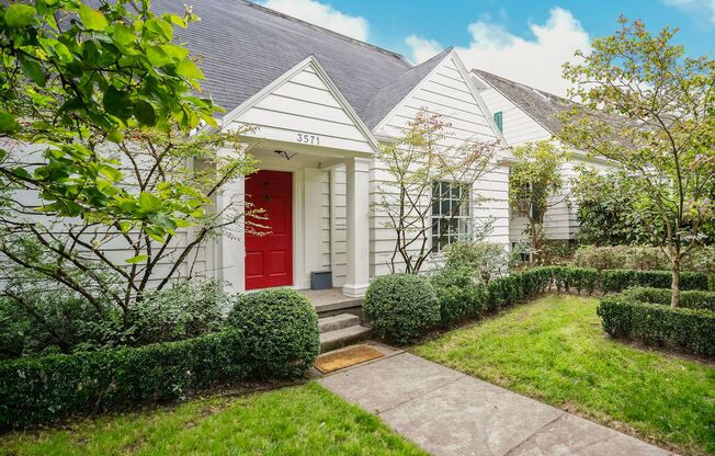 Beautiful Dream Home in the Southwest Hills! Call now to live amongst the trees!
