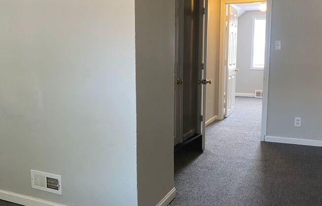 4 beds, 1 bath, $3,025