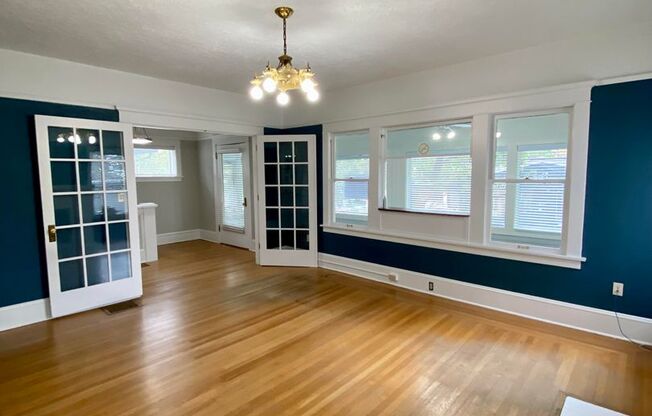 Craftsman Home on Broadway with Live-Work Space Option