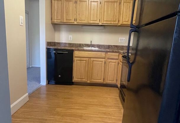 2 beds, 2 baths, 1,000 sqft, $2,175, Unit 14233 #204