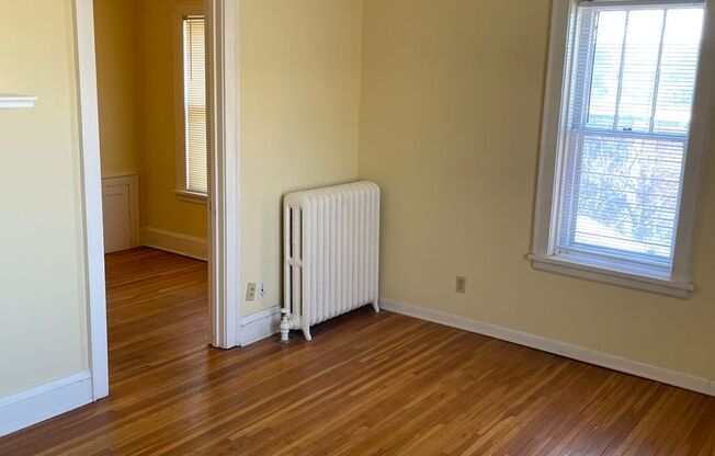 1 bed, 1 bath, 600 sqft, $999, Unit 205