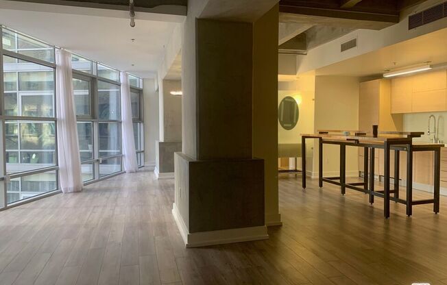 2 beds, 2 baths, 1,320 sqft, $3,929, Unit 911
