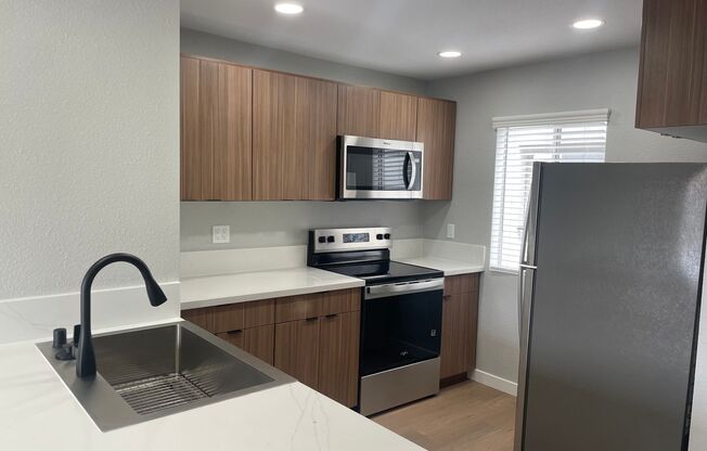 1 bed, 1 bath, 495 sqft, $2,730, Unit E-310