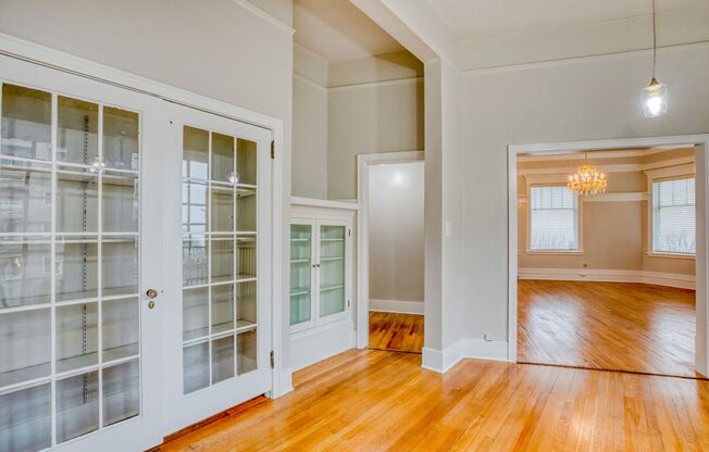 Edgecliff Apartments