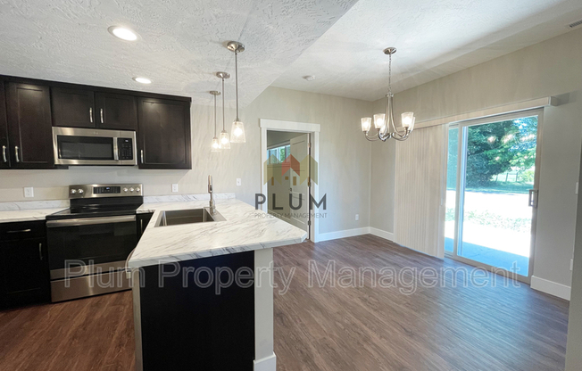 2795 Hamilton Way
