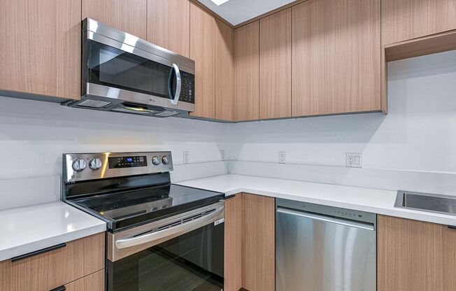 2 beds, 2 baths, 1,100 sqft, $2,899, Unit 506
