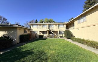 3727 Peacock Court