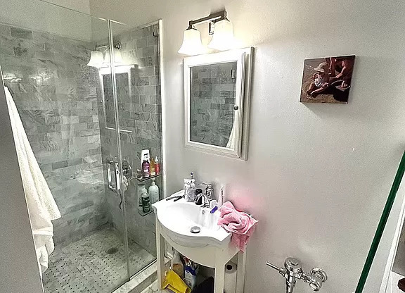 Studio, 1 bath, $2,800, Unit 15