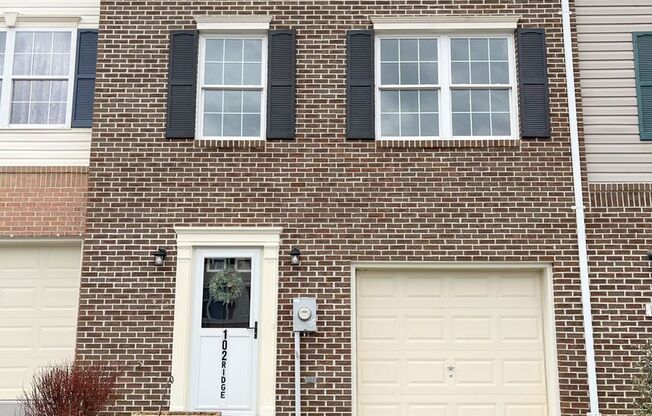 2 Bed 2.5 Bath Townhome in Winchester, VA For Rent