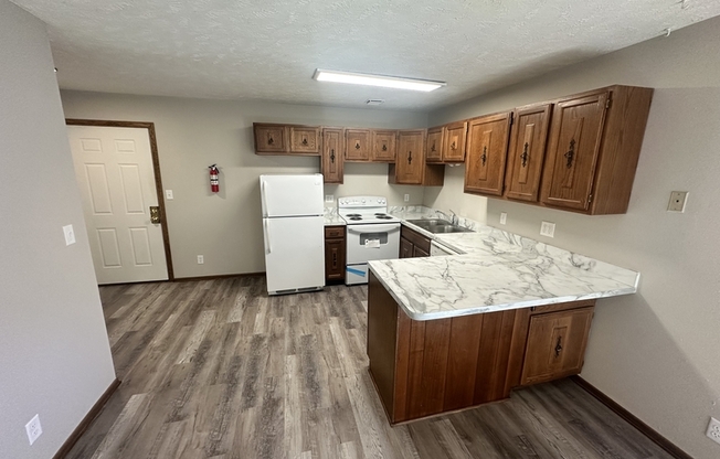 5840 S 52 ST
