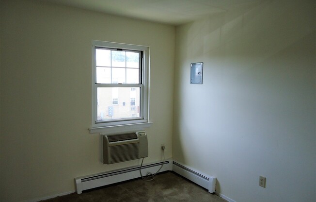 1 bed, 1 bath, 725 sqft, $1,610, Unit 0702