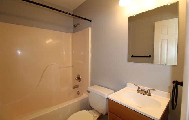 2 beds, 2 baths, $750