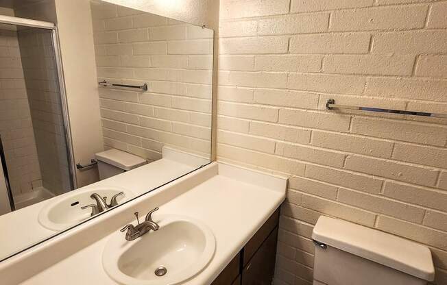 2x2 Upstairs Classic Main Bathroom at Mission Palms Apartment Homes in Tucson AZ