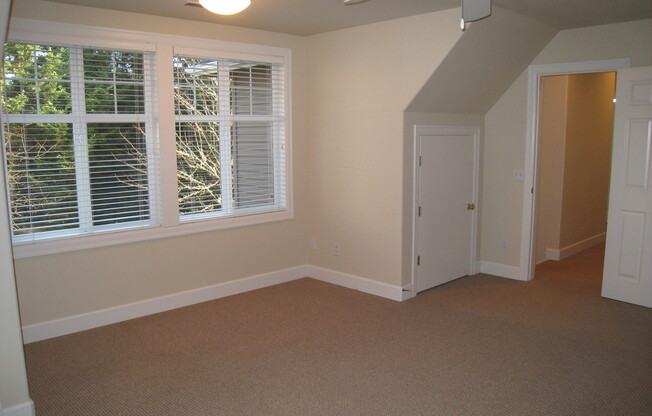 2 beds, 2.5 baths, $2,395, Unit 1528