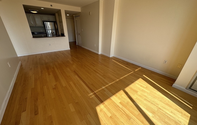 1 bed, 1 bath, 711 sqft, $3,700, Unit 2405