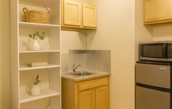 Studio, 1 bath, 178 sqft, $799, Unit 105 MFTE