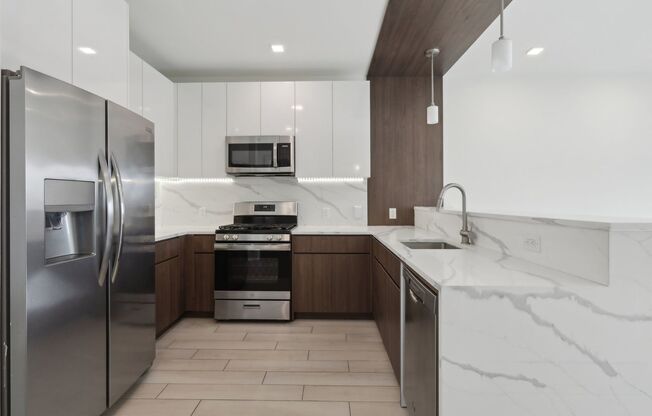 2 beds, 1 bath, 1,040 sqft, $2,750, Unit 304