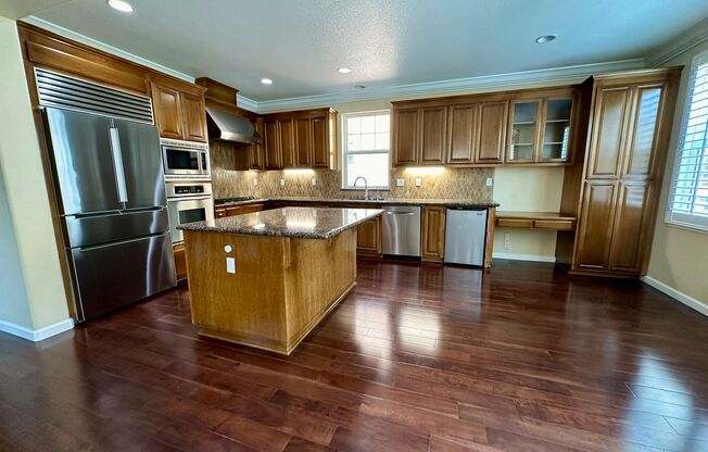 LUXURY RESIDENCE IN RIVERMARK DETACHED SINGLE-FAMILY HOME | THE GLEN PLAN II