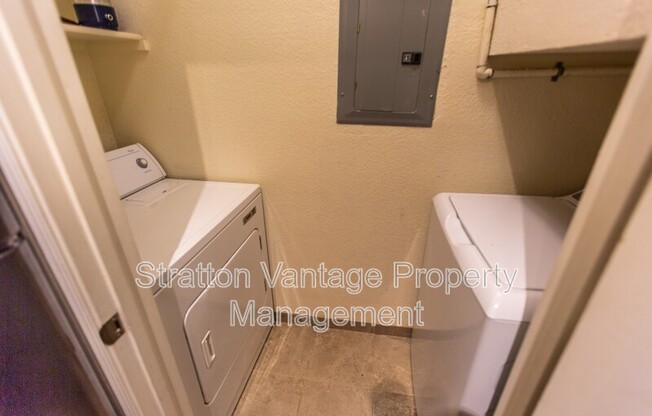 5302 E Van Buren St Apt 1015