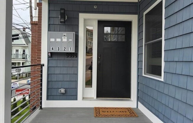 6 HARDING AVE