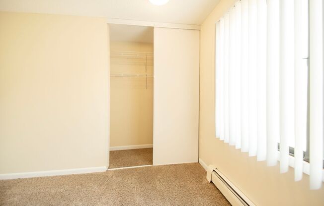 2 beds, 1 bath, 756 sqft, $1,325, Unit 824-203