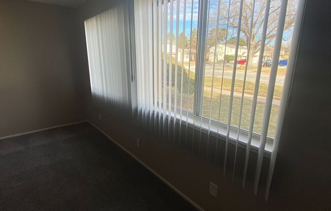 1 bed, 1 bath, 673 sqft, $1,009, Unit 12712S