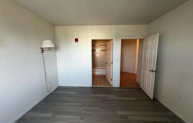 1 Cityview Ln