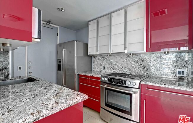 2 beds, 1.8 baths, 974 sqft, $4,200, Unit 1002