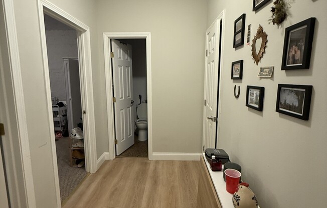 1 bed, 1 bath, $3,200, Unit 201