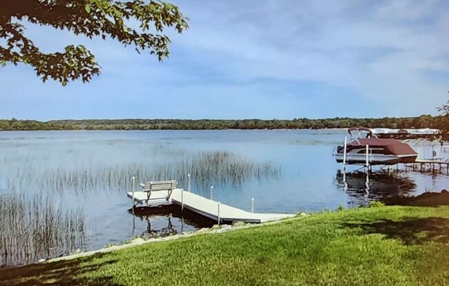 Fall Winter Rental Fully Furnished- 3 Bedroom 1 1/2 Bath Lake Home