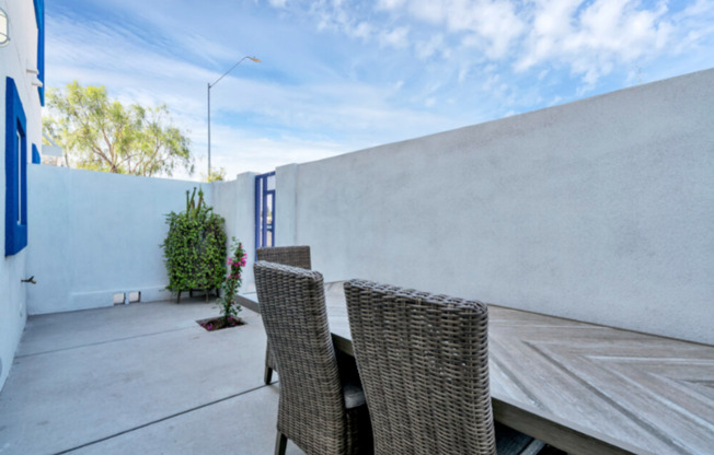 2 beds, 2.5 baths, 1,213 sqft, $1,725, Unit 109