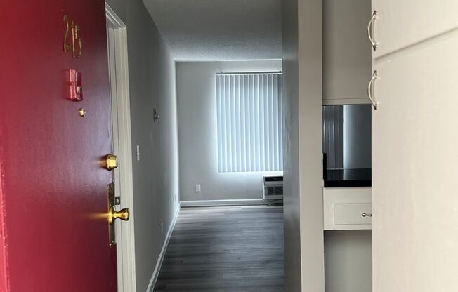 Woodbridge Village Apartments - 1900 N. MARIANNA AVE.