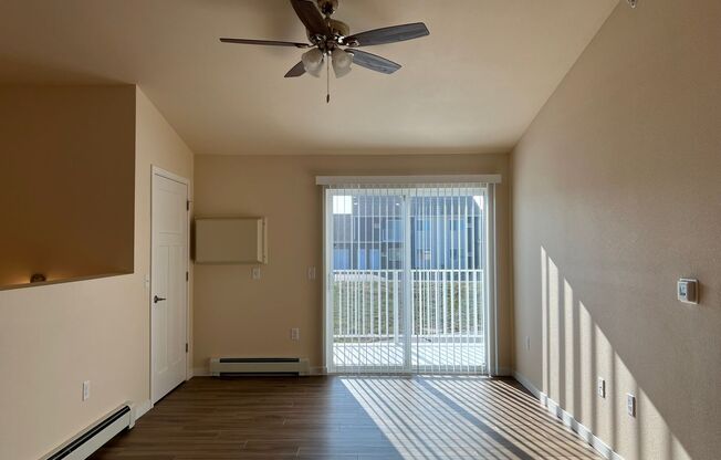 2 beds, 1 bath, 1,032 sqft, $1,345, Unit AT 719-19