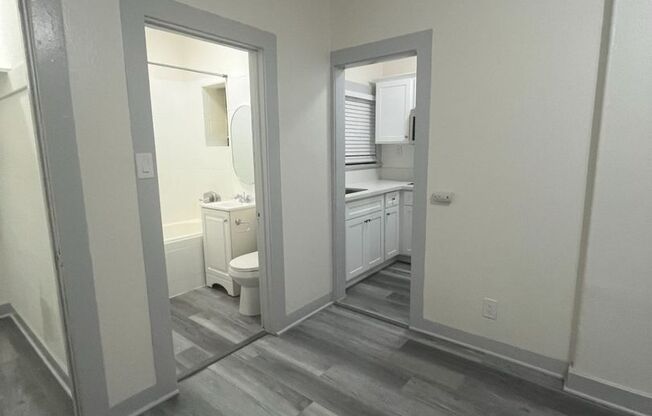 Studio, 1 bath, 326 sqft, $1,325, Unit 05