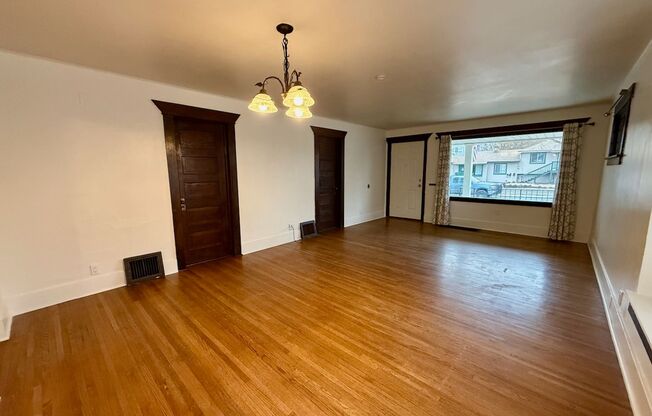 Spacious and Well-Equipped 3 Bed Spokane Home!!