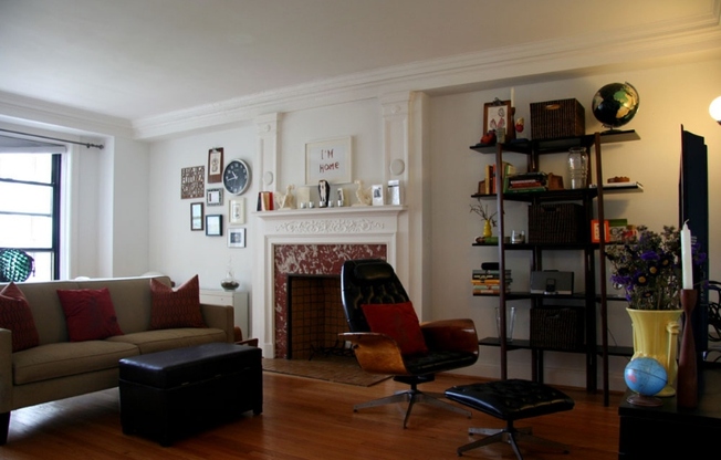 15 E Kirby St