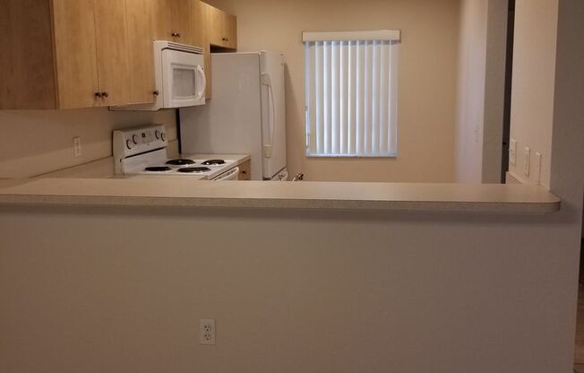 3 beds, 2 baths, $1,725, Unit 1328 SE 8th Ave #201